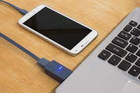 How to charge a laptop battery with phone